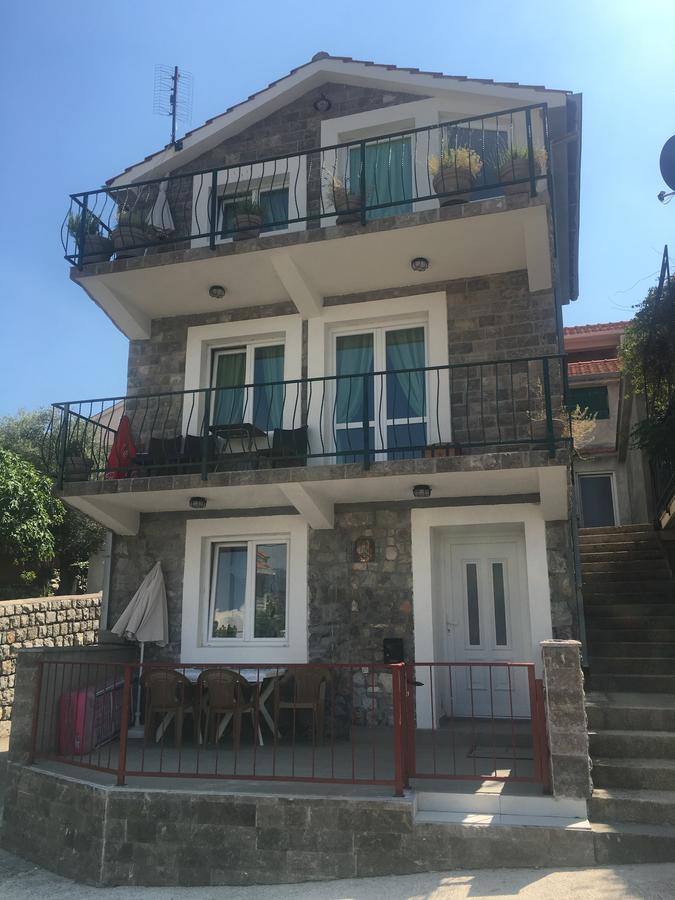 Studio Apartments Krasici ティヴァト エクステリア 写真